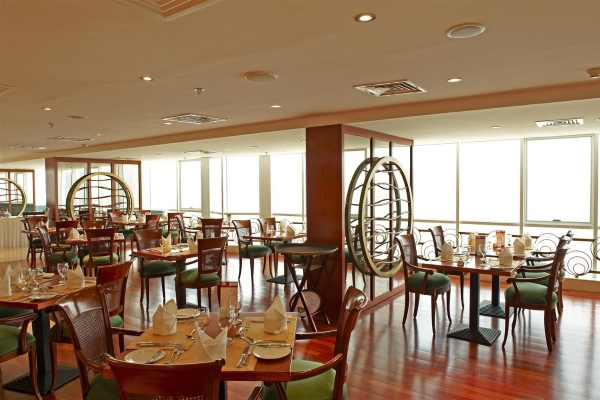 Golden Tulip Hotel Apartments (Szardża)